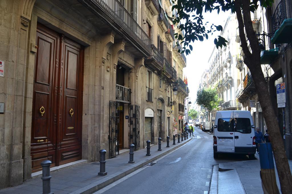 Blue Hostel Barcelona Bagian luar foto