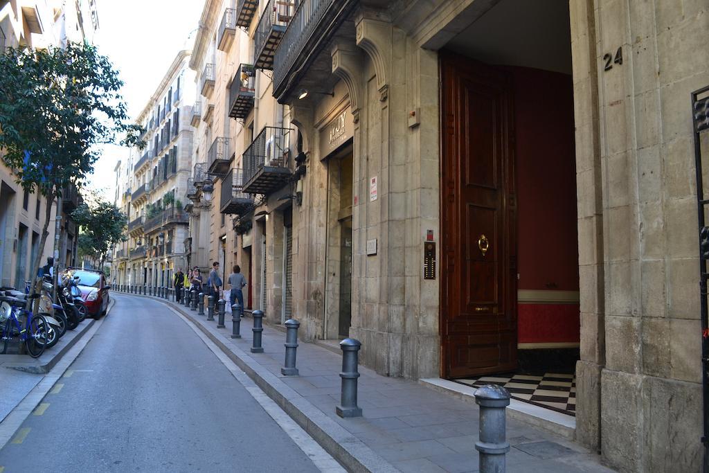 Blue Hostel Barcelona Bagian luar foto